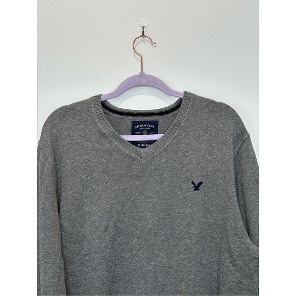 American Eagle Gray V-Neck Sweater Size XL - Picture 2 of 6